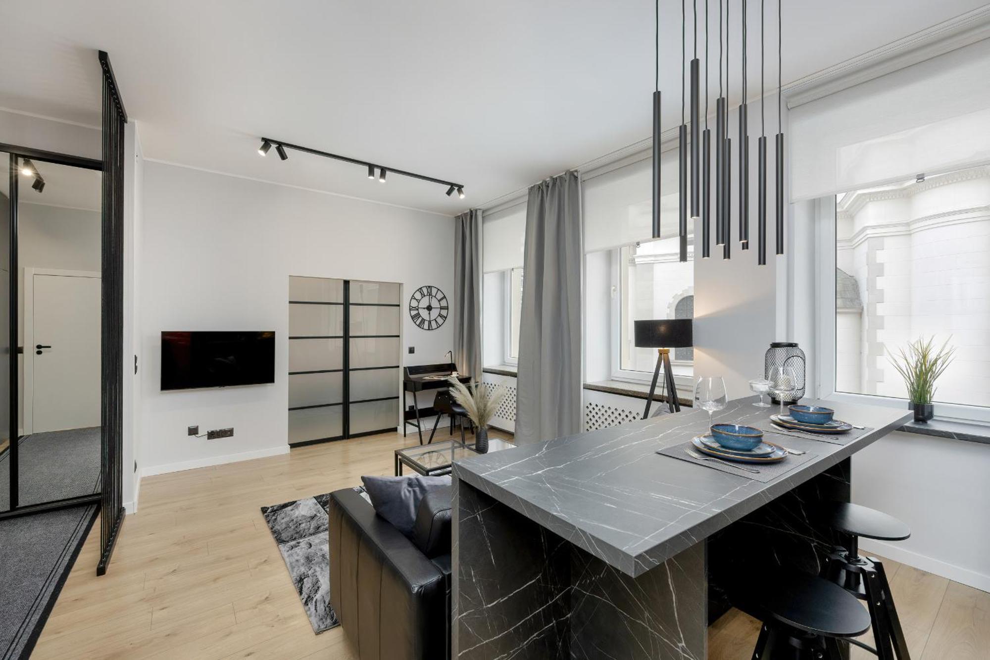Exclusive Grey And Red Apartment In Warsaw Center By Noclegi Renters Eksteriør billede