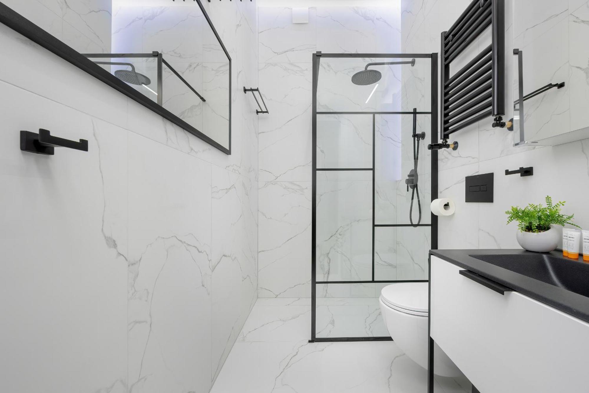 Exclusive Grey And Red Apartment In Warsaw Center By Noclegi Renters Eksteriør billede